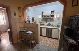 Casa de vanzare, 135 mp, zona Lucian Blaga