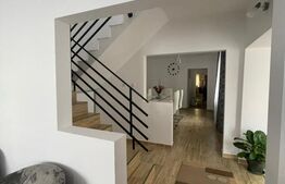 Casa cu 4 dormitoare, 180 mp, zona Baritiu