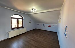 Casă modernă P+M, 4 camere 170 mp, în zona străzii Lucian Blaga