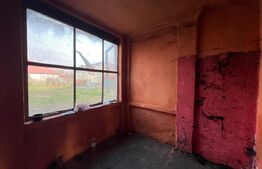 Casă cu 3 camere, 122 mp  și teren generos de 650 mp, in cartierul 14 Mai