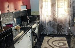 Apar5tament de vanzare, 3 camere, 77 mp utili, zona Carpati 2