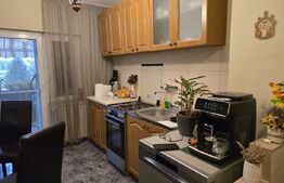 Apartament de vanzare, 3 camere, 76.5 mp, zona Soarelui