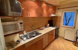 Apartament de vanzare cu 3 camere, 70 mp, zona Micro 16