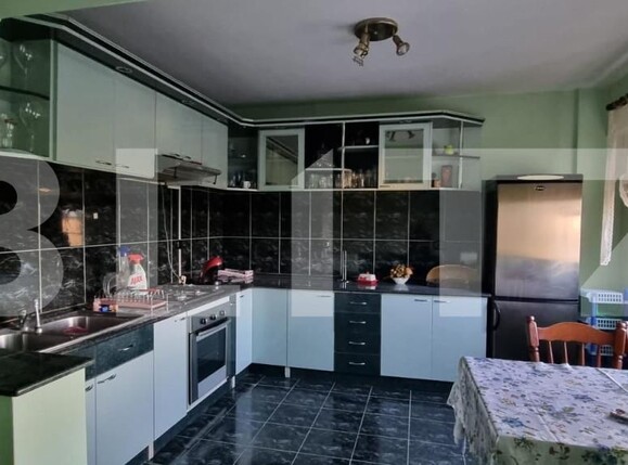 Apartament de închiriat 4 camere Micro 17 - 163662AI | BLITZ Satu Mare | Poza2