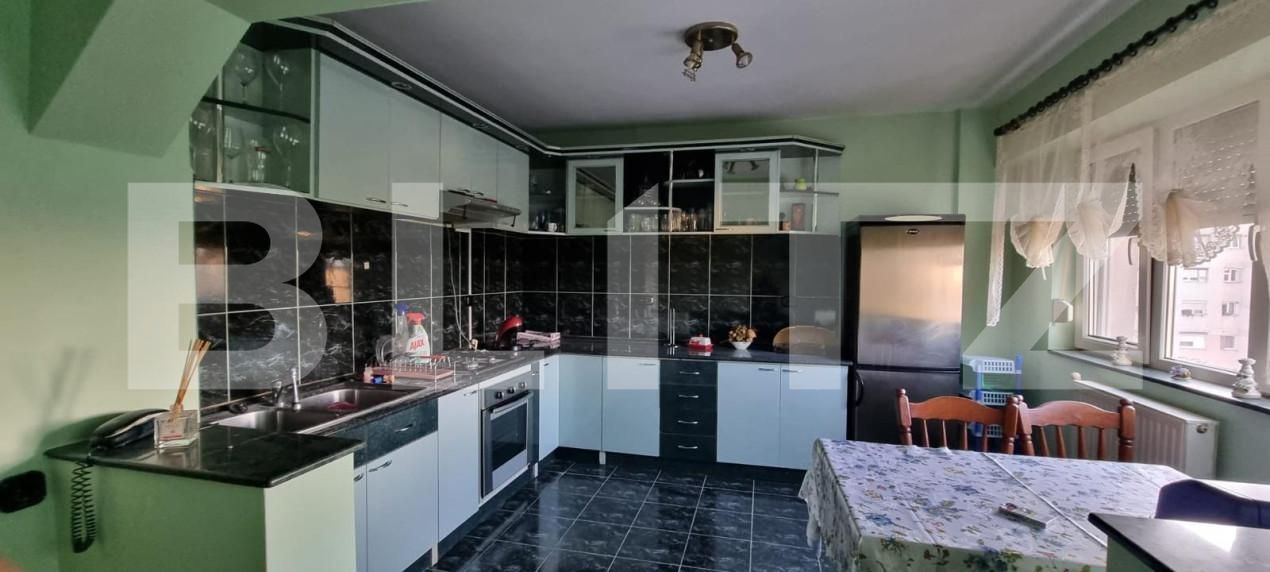 Apartament de închiriat 4 camere Micro 17 - 163662AI | BLITZ Satu Mare | Poza2