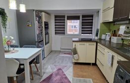 De vanzare apartament 2 camere , decomandat , Carpati 2