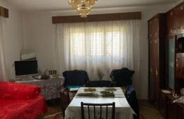 Casa de vanzare, cu 6 camere, 218,44 mp, zona Tasnad 