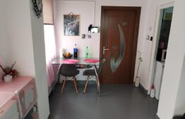 Spatiu comercial, 11 incaperi, 320 mp, zona Closca