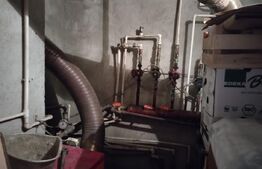 Spatiu comercial, 11 incaperi, 320 mp, zona Closca