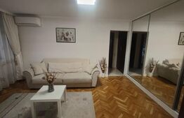 Apartament de vanzare, cu 3 camere, 102 mp, zona Centrala