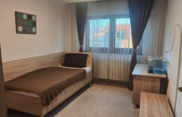 Apartament de vanzare, cu 3 camere, 102 mp, zona Centrala