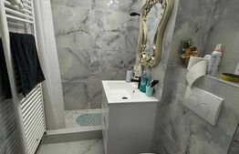  Apartament de vanzare  3 camere decomandat, zona Micro 16