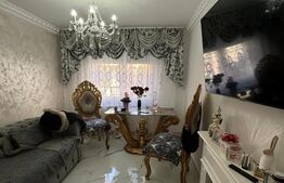  Apartament de vanzare  3 camere decomandat, zona Micro 16