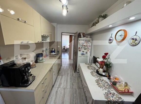 Apartament de vânzare 4 camere Carpati 1 - 166573AV | BLITZ Satu Mare | Poza8