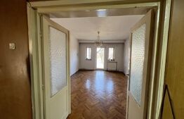 Apartament cu 5 camere, etaj 1, 112 mp, zona liceului Economic