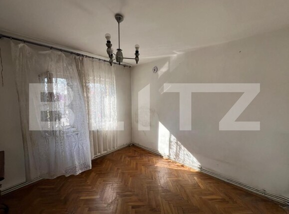 Apartament de vânzare 4+ camere Semicentral - 166901AV | BLITZ Satu Mare | Poza3