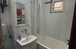 Apartament cu 3 camere, 62,5 mp, zona Careiului