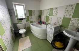 Casă Spațioasă în Păulești