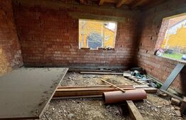 Teren cu o constructie inceputa, 1500 mp, zona Păulești