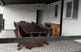 Casă cu 2 camere, 160 mp, zona Unio