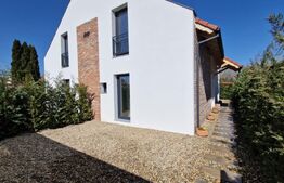 Casă tip duplex de vânzare în Păulești – 125 mp utili, 470 mp teren