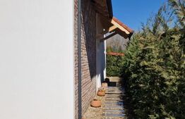 Casă tip duplex de vânzare în Păulești – 125 mp utili, 470 mp teren