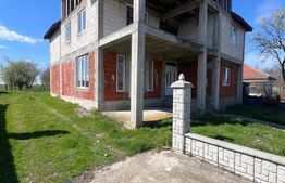  Oportunitate! Casă de vânzare, 5 dormitoare, 200 mp, zona Apa 