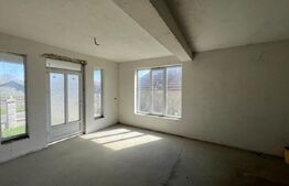  Oportunitate! Casă de vânzare, 5 dormitoare, 200 mp, zona Apa 