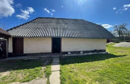 Casa cu 3 camere, 90 mp, 2 anexe gospodaresti si teren de 3000 mp, zona Crucisor