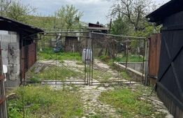 Casa de vanzare cu 4 camere, 120 mp, zona 14 Mai