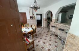 Casa de vanzare cu 4 camere, 120 mp, zona 14 Mai