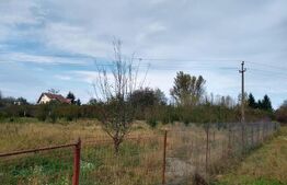 Teren intravilan de vanzare, 1400 mp, zona Bercu Rosu