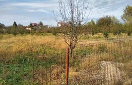 Teren intravilan de vanzare, 1400 mp, zona Bercu Rosu