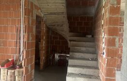 Casa cu 4 camere, tip P+E,120mp utili,240 mp teren