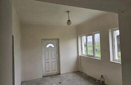 Casa de vanzare cu 3 camere, 2050 mp, zona Tatarasti