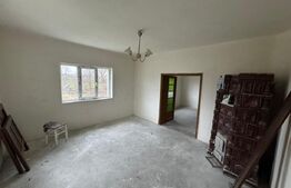 Casa de vanzare cu 3 camere, 2050 mp, zona Tataresti
