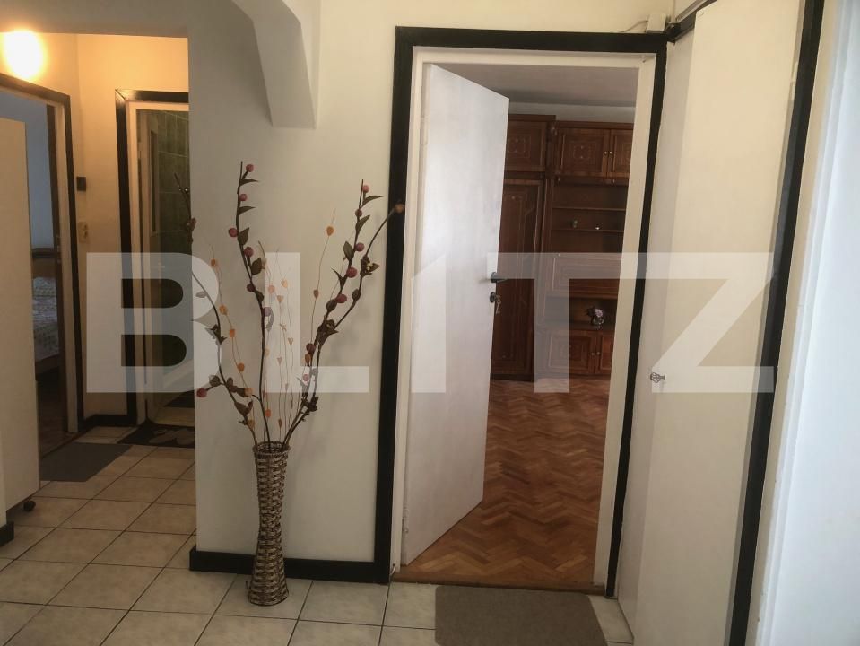 Apartament de închiriat 3 camere Micro 16 - 169659AI | BLITZ Satu Mare | Poza1