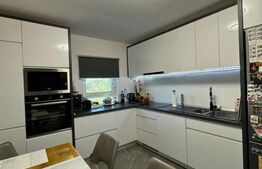 Apartament de vanzare cu 4 camere, 92mp, Micro 16