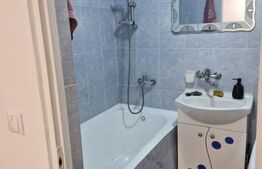 Apartament de inchiriat cu 3 camere, 44 mp, zona Micro 14