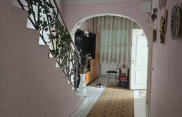 Casa de vanzare, cu 6 camere, 209 mp zona Titulescu