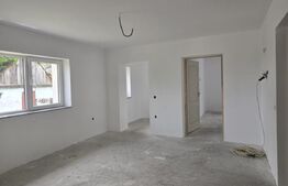 Casa 2 camere, 120 mp -7.8 ari teren . Lazuri