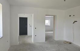 Casa 2 camere, 120 mp -7.8 ari teren . Lazuri