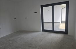 Casa 2 camere, 120 mp -7.8 ari teren . Lazuri