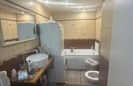 Apartament de vanzare, cu 4 camere, 80,23 mp, zona Micro 16