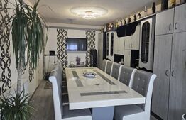 Apartament de vanzare, cu 3 camere, 81.,6 mp, zona Closca