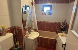 Apartament de vanzare, cu 3 camere, 57 mp, zona Micro 17