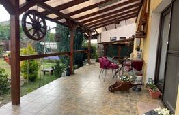 Casa de vanzare, cu 4 camere, 140 mp, zona Strada Dara