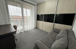 Apartament cu 3 camere, 59 mp, zona Botizului