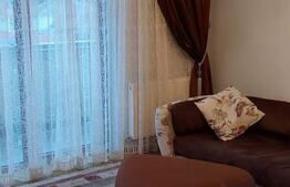 Apartament de inchiriat, cu 3 camere, 90 mp, zona semicentrală 