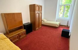 Apartament de vanzare, cu 4 camere, 96 mp, zona centrala